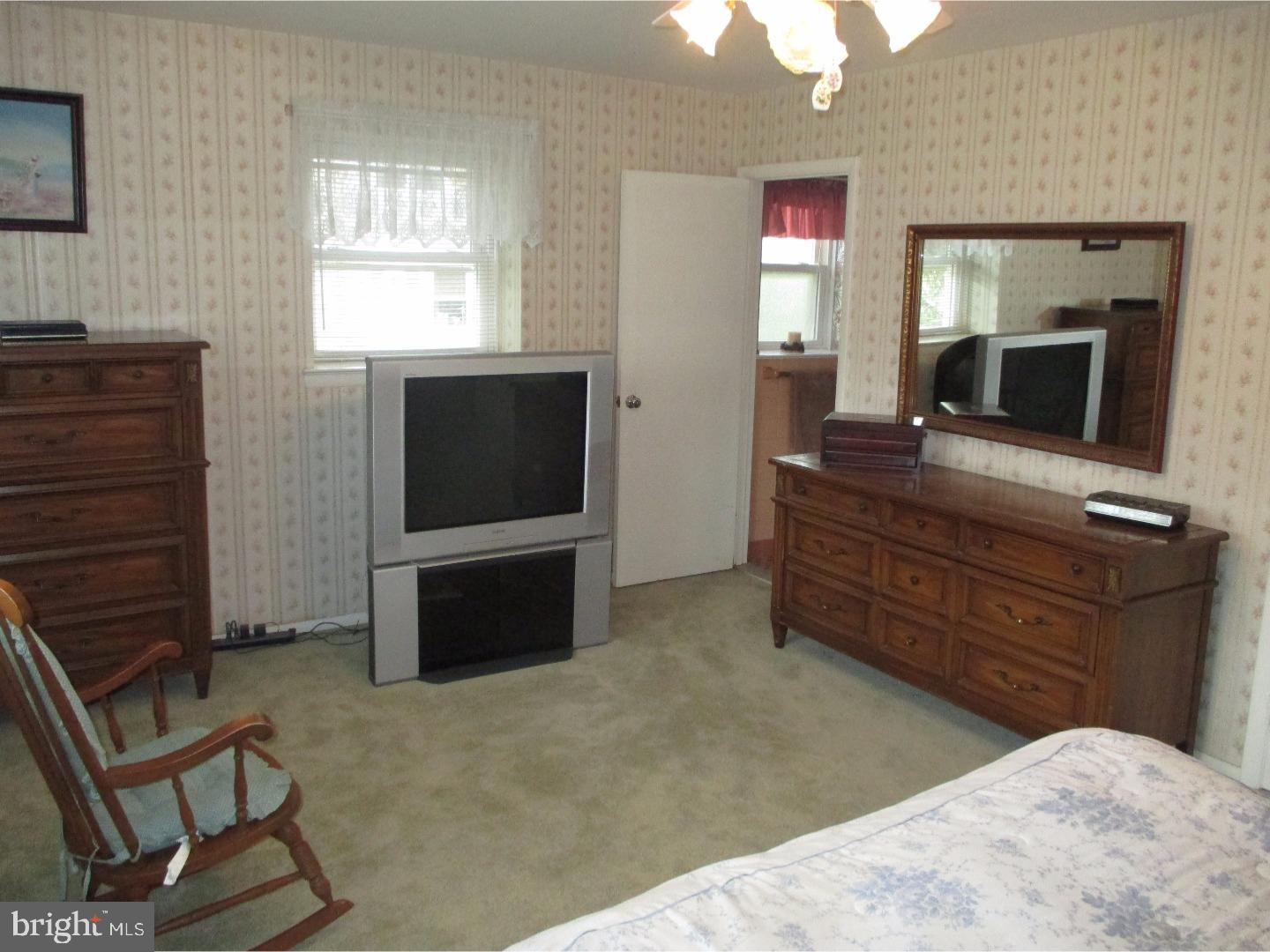 484 Leonard Road Huntingdon Valley, PA 19006 - Photo 17 of 25 Gallery Image 17