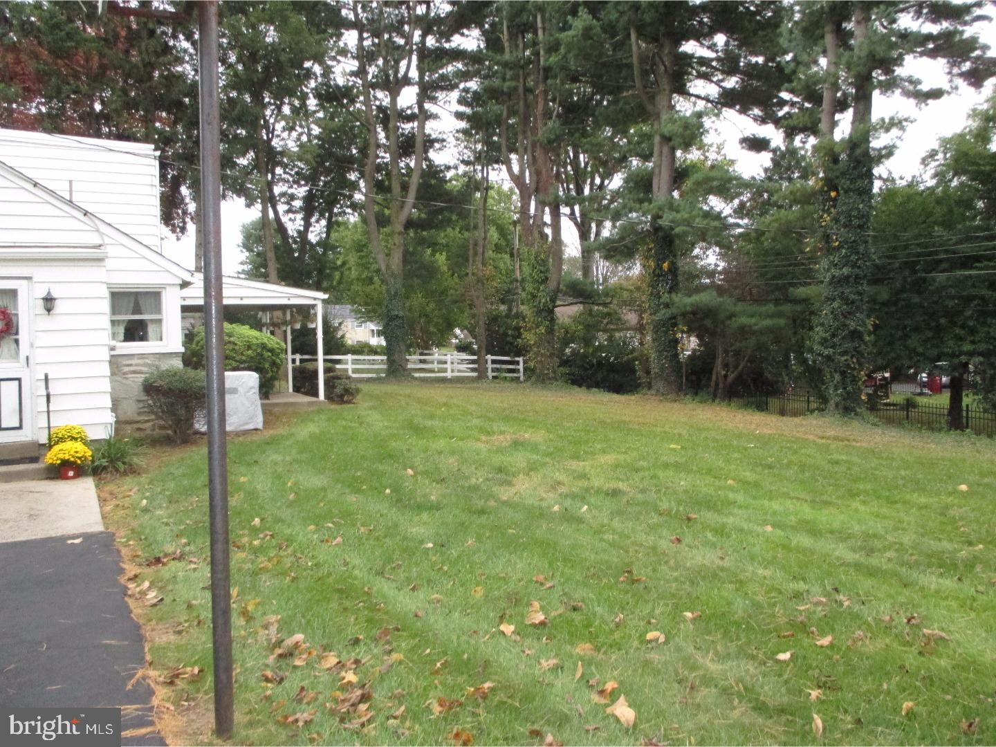484 Leonard Road Huntingdon Valley, PA 19006 - Photo 5 of 25 Gallery Image 5