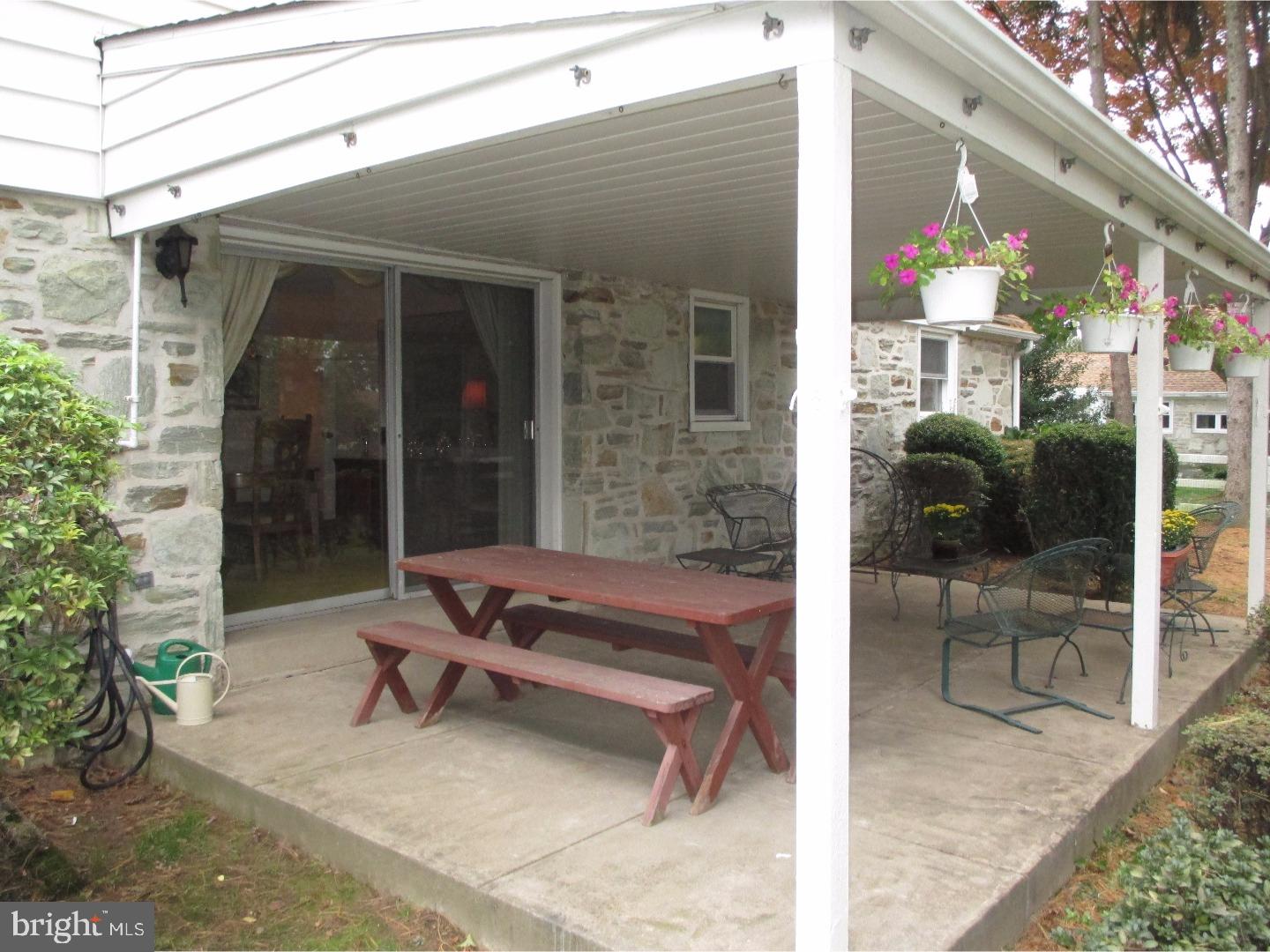 484 Leonard Road Huntingdon Valley, PA 19006 - Photo 7 of 25 Gallery Image 7