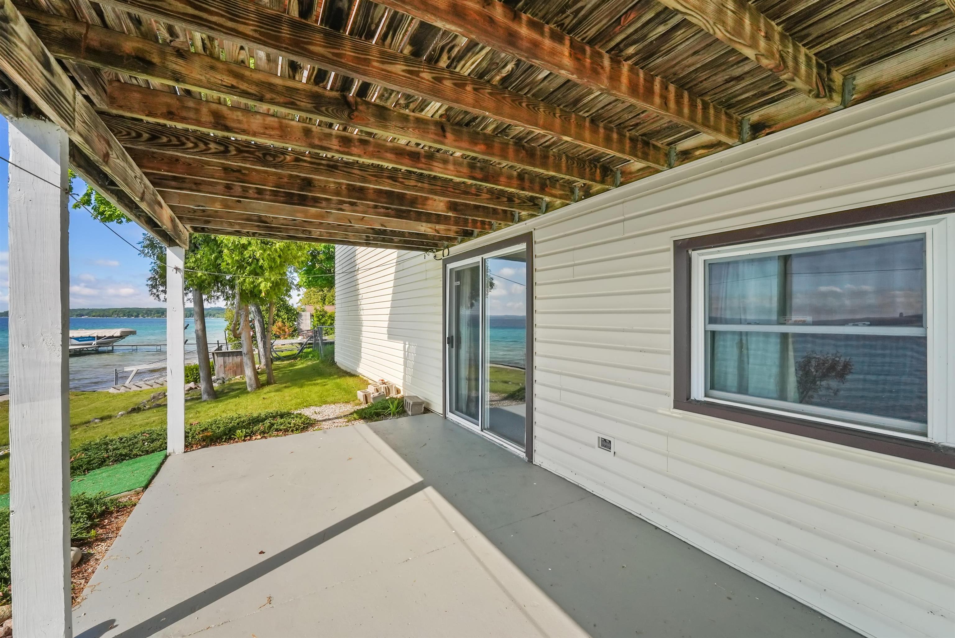 9412 Center Road Traverse City, MI 49686 - Photo 40 of 63 1900950-39.JPG