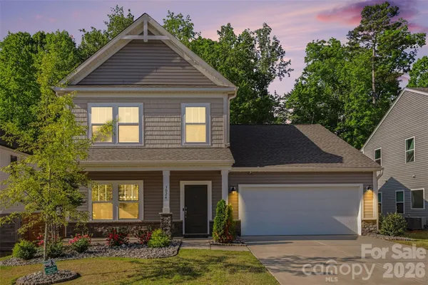 $474,898 | 3024 Pinehills Wy., Mount Holly, NC 28120