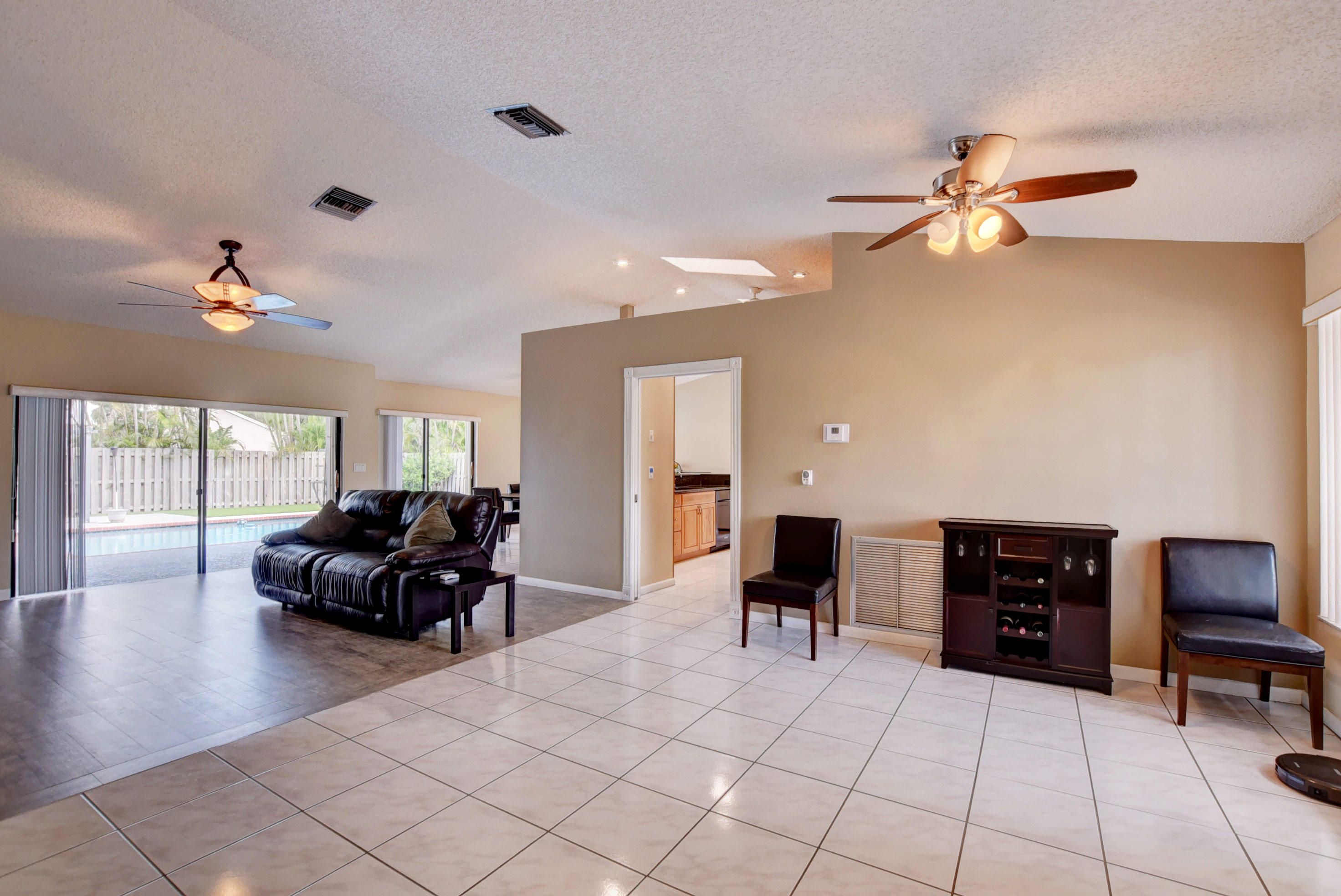 491 Northwest 72nd Street Boca Raton, FL 33487 - Photo 5 of 57 21_ebf_99999 (558)and4more