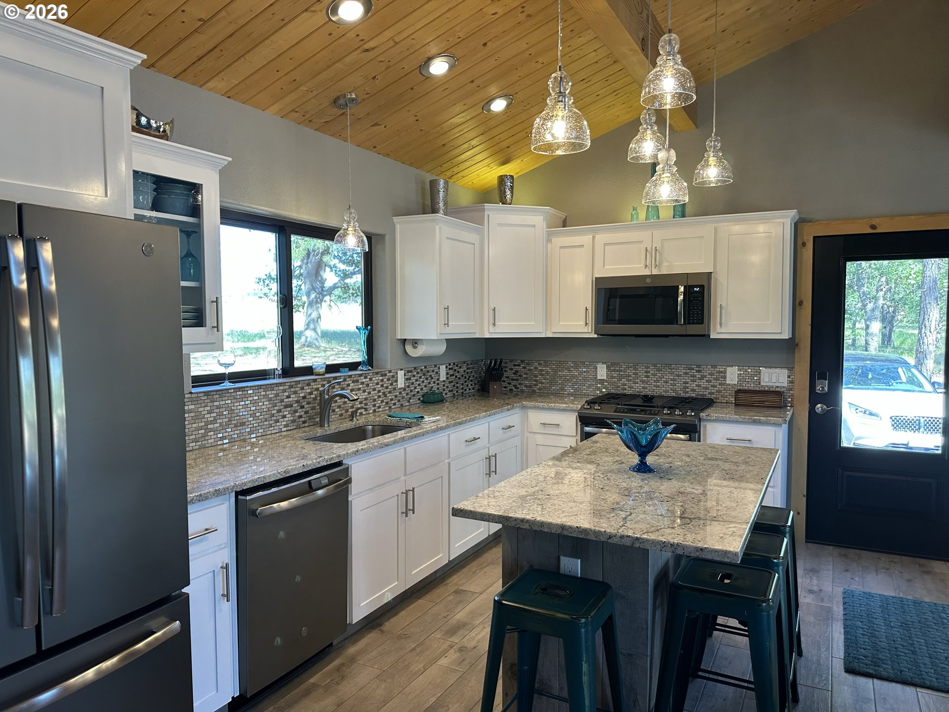 91 Rimrock Road Goldendale, WA 98620 - Photo 5 of 48