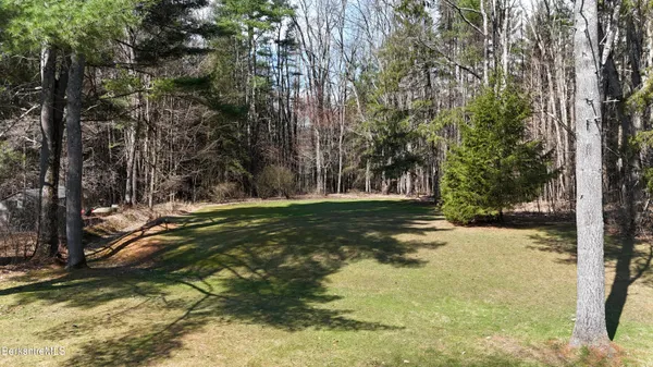 $399,000 | 156 East New Lenox Road, Pittsfield, MA 01201