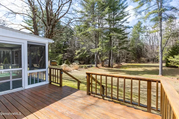 $399,000 | 156 East New Lenox Road, Pittsfield, MA 01201