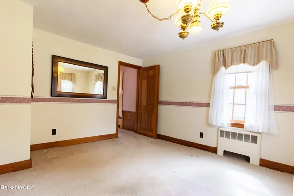 $399,000 | 156 East New Lenox Road, Pittsfield, MA 01201