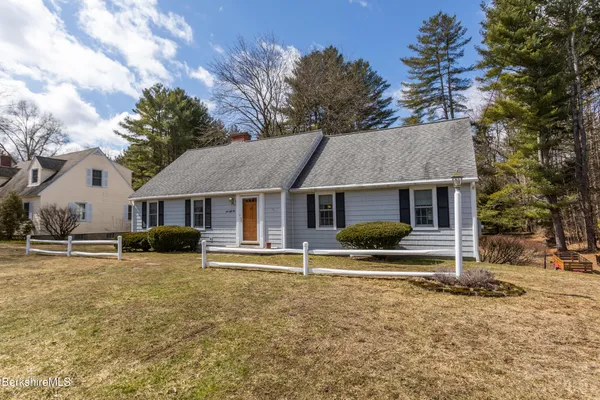 $399,000 | 156 East New Lenox Road, Pittsfield, MA 01201