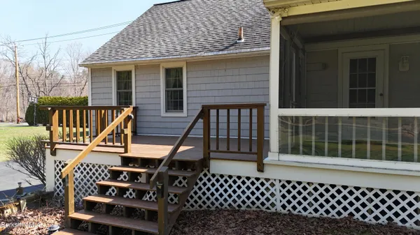 $399,000 | 156 East New Lenox Road, Pittsfield, MA 01201