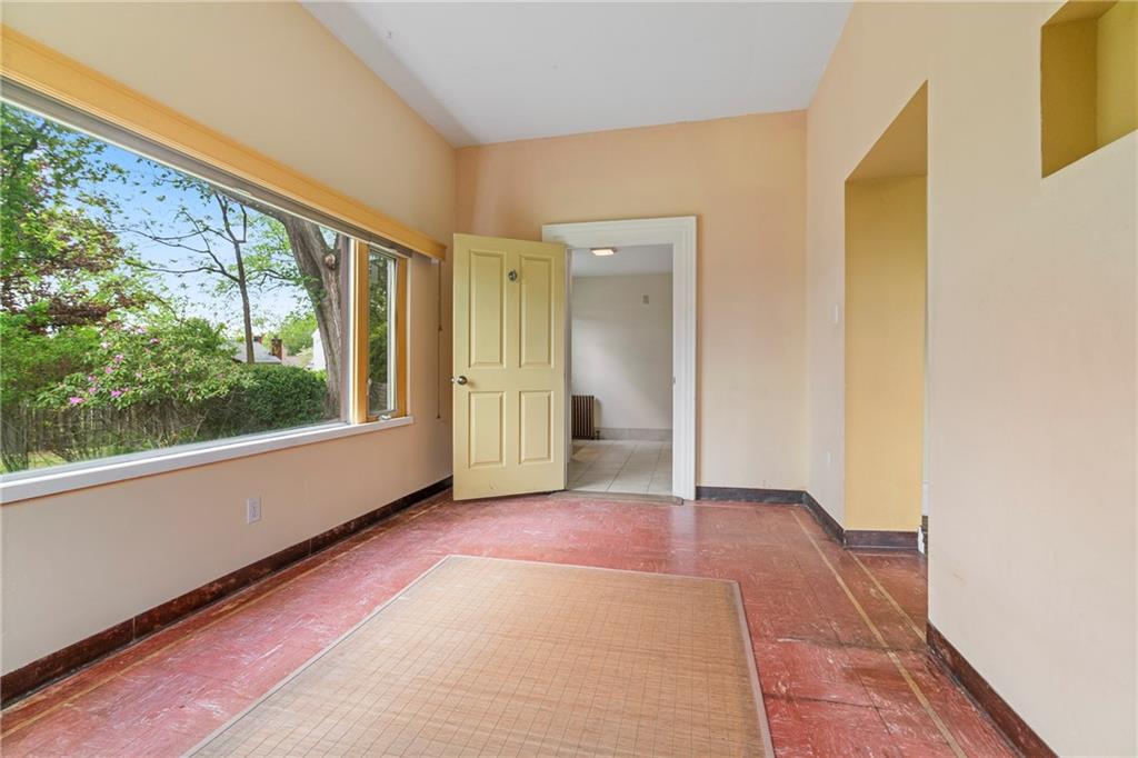 2738 Mt Royal Road Pittsburgh, PA 15217 - Photo 10 of 30