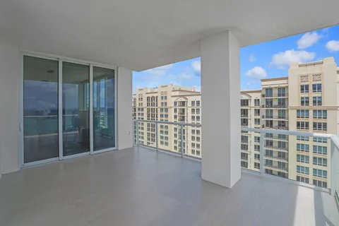 $4,250,000 | 3730 North Ocean Drive, Unit 18A, Singer Island, FL 33404