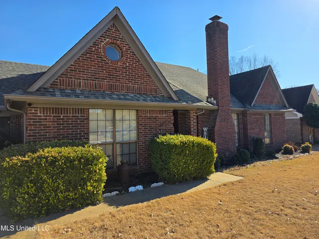 $289,500 | 7370 Fox Glen Drive, Olive Branch, MS 38654