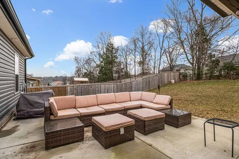 $369,900 | 803 Lillian Grace Drive, Clarksville, TN 37043