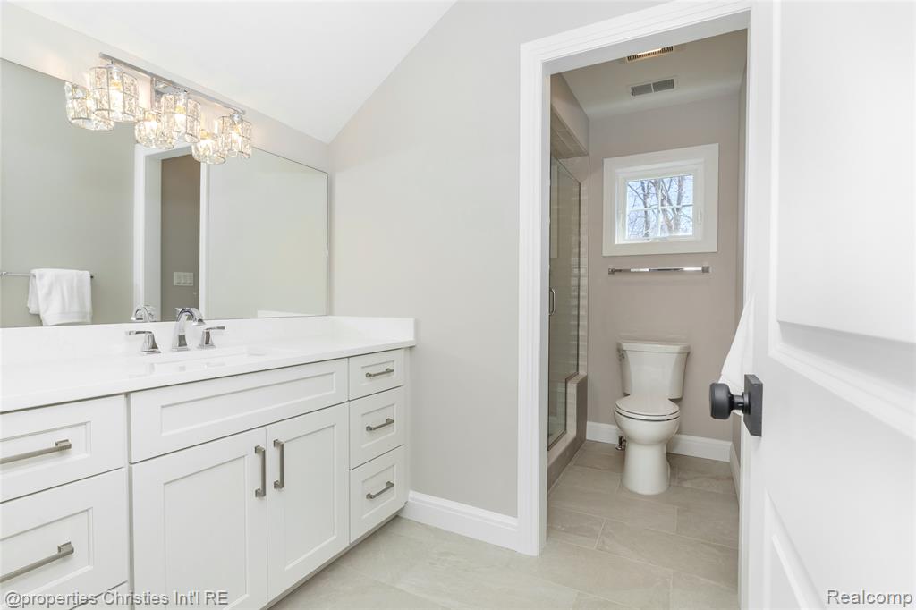 2093 Pembroke Road Birmingham, MI 48009 - Photo 47 of 57