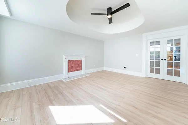 $1,950 | 323 2nd Street, Unit 1, Troy, NY 12180