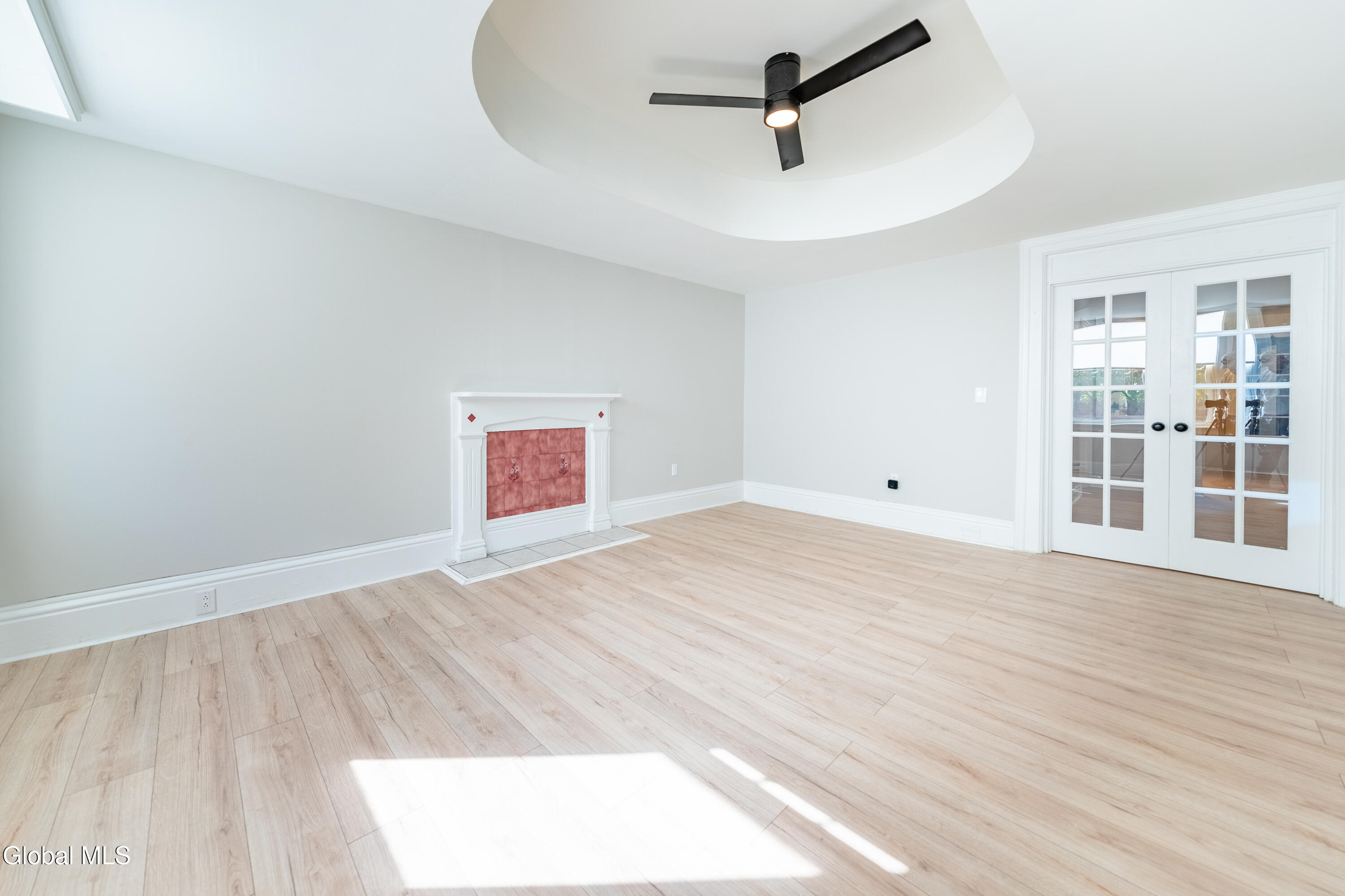 323 2nd Street, Unit 1 Troy, NY 12180 - Photo 11 of 21 DSC00444-HDR