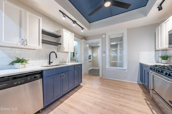 $1,950 | 323 2nd Street, Unit 1, Troy, NY 12180