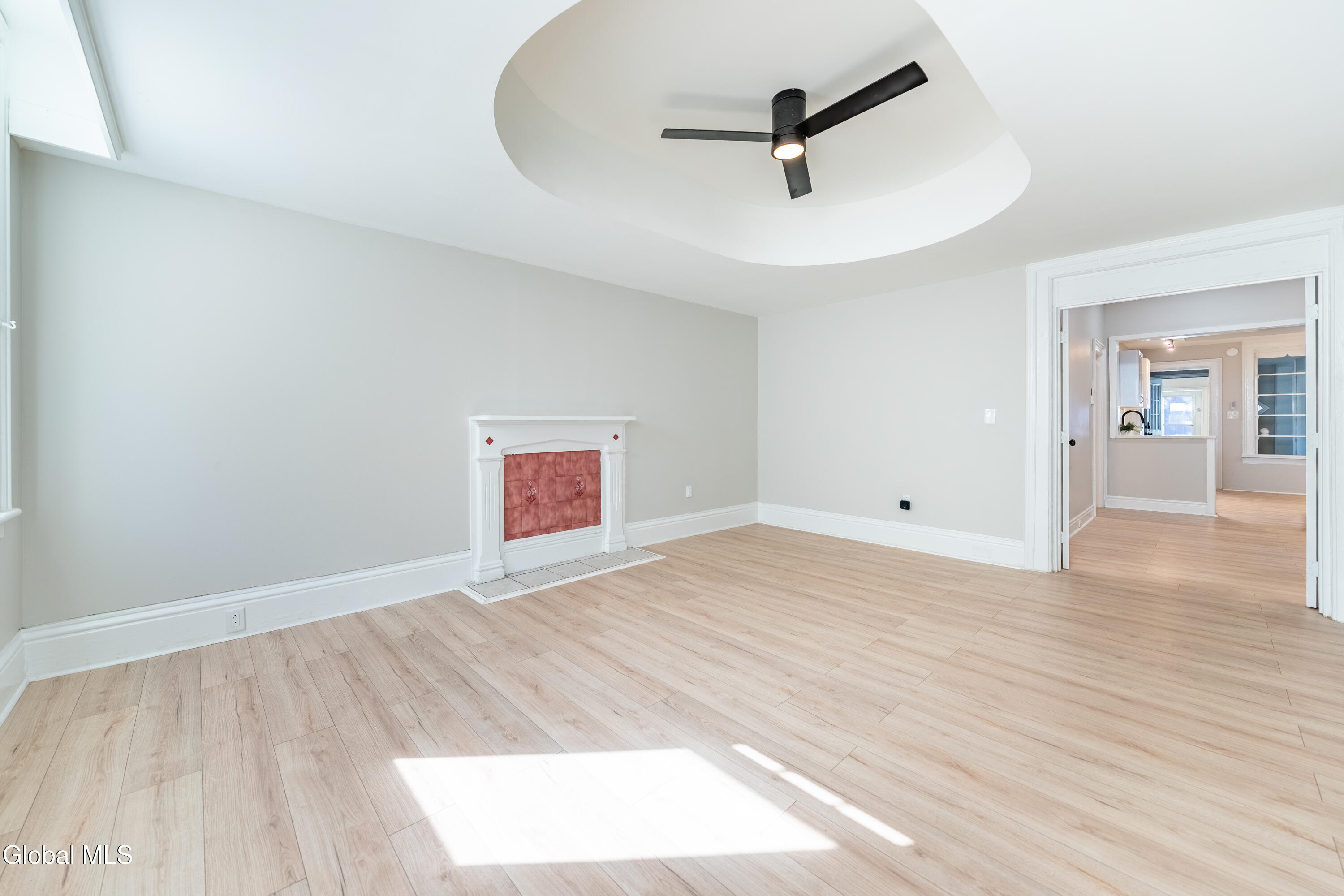 323 2nd Street, Unit 1 Troy, NY 12180 - Photo 10 of 21 DSC00409-HDR