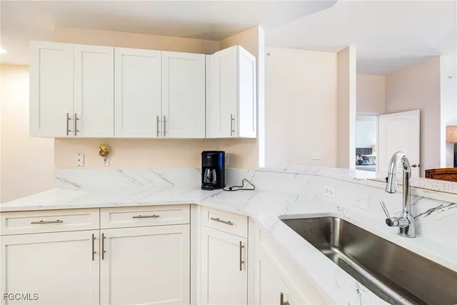 $510,000 | 14815 Laguna Drive, Unit 702, Fort Myers, FL 33908