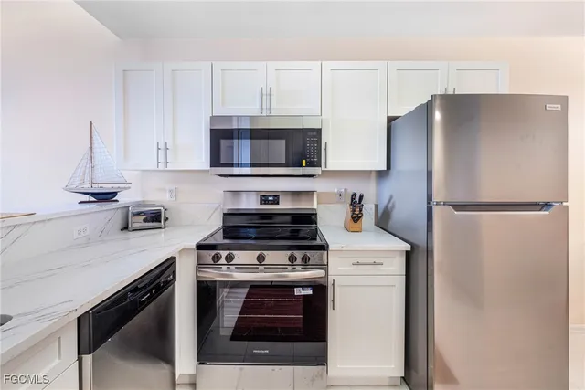 $510,000 | 14815 Laguna Drive, Unit 702, Fort Myers, FL 33908