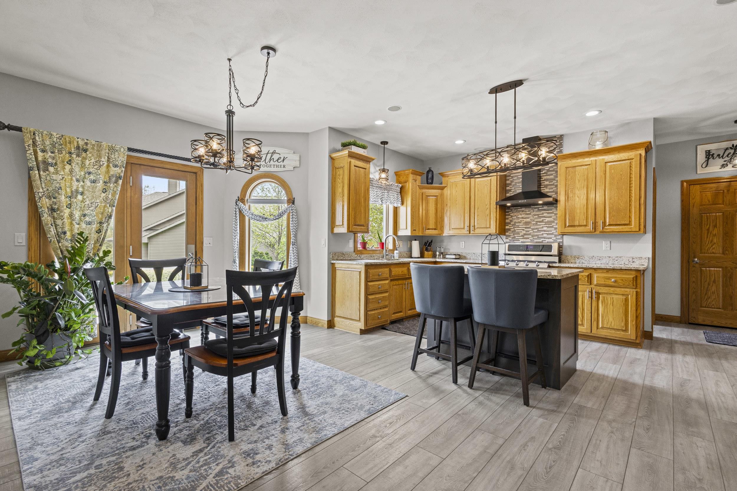 4240 North Wedgewood Drive Appleton, WI 54913 - Photo 8 of 55