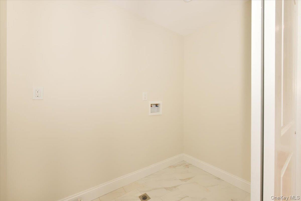 44 Bell Street Valley Stream, NY 11580 - Photo 21 of 27