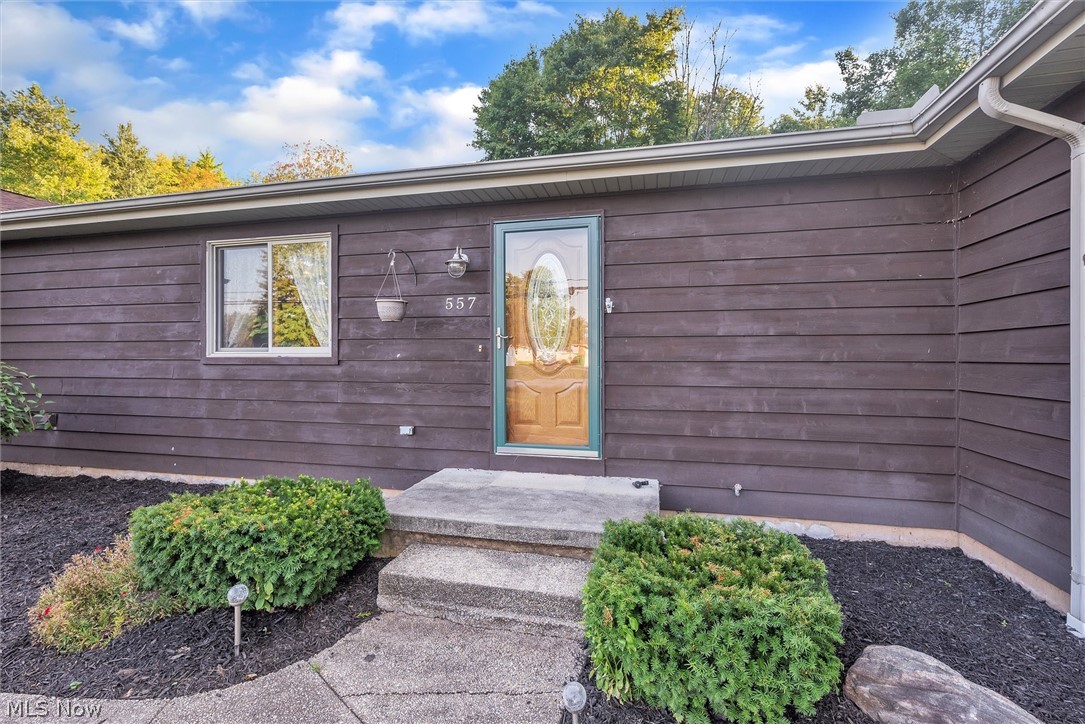 557 Rome Rock Creek Road Roaming Shores, OH 44084 - Photo 6 of 34 Gallery Image 6