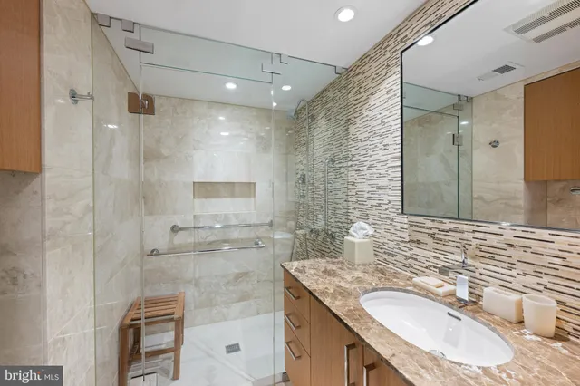 $5,150,000 | 2323 Porter Street Northwest, Washington, DC 20008