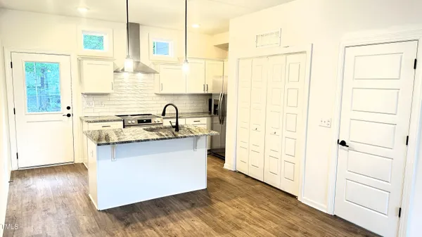 $1,495 | 3800 Marcom Street, Unit 103, Raleigh, NC 27606