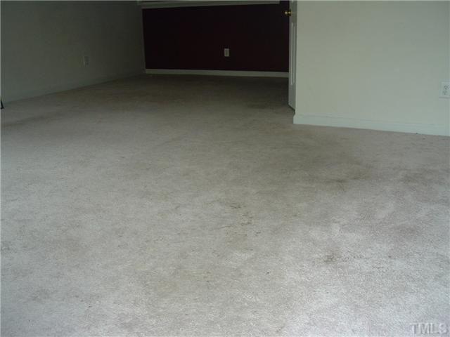 2201 Violet Court Raleigh, NC 27610 - Photo 2 of 6 Large Family room
