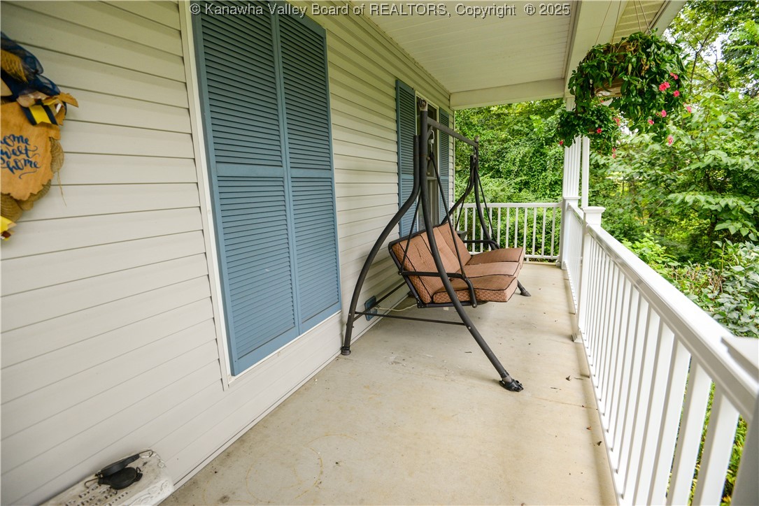 3024 Shadyside Road St. Albans, WV 25177 - Photo 4 of 50 Gallery Image 4