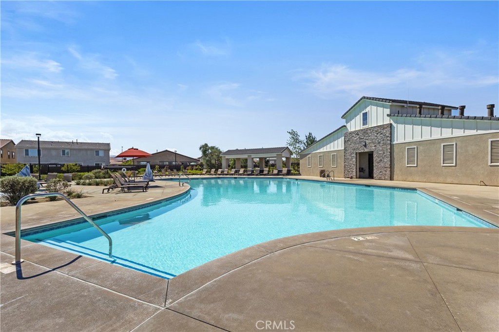 5762 Verde Way Banning, CA 92220 - Photo 12 of 33