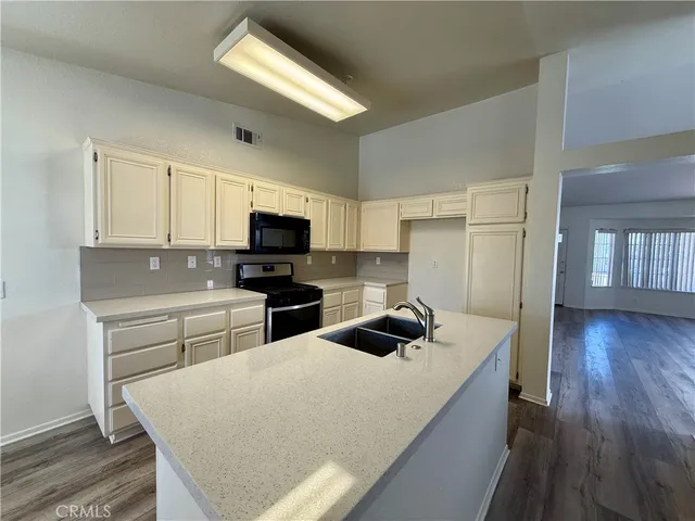 $2,500 | 794 Lexington Street, Hemet, CA 92545