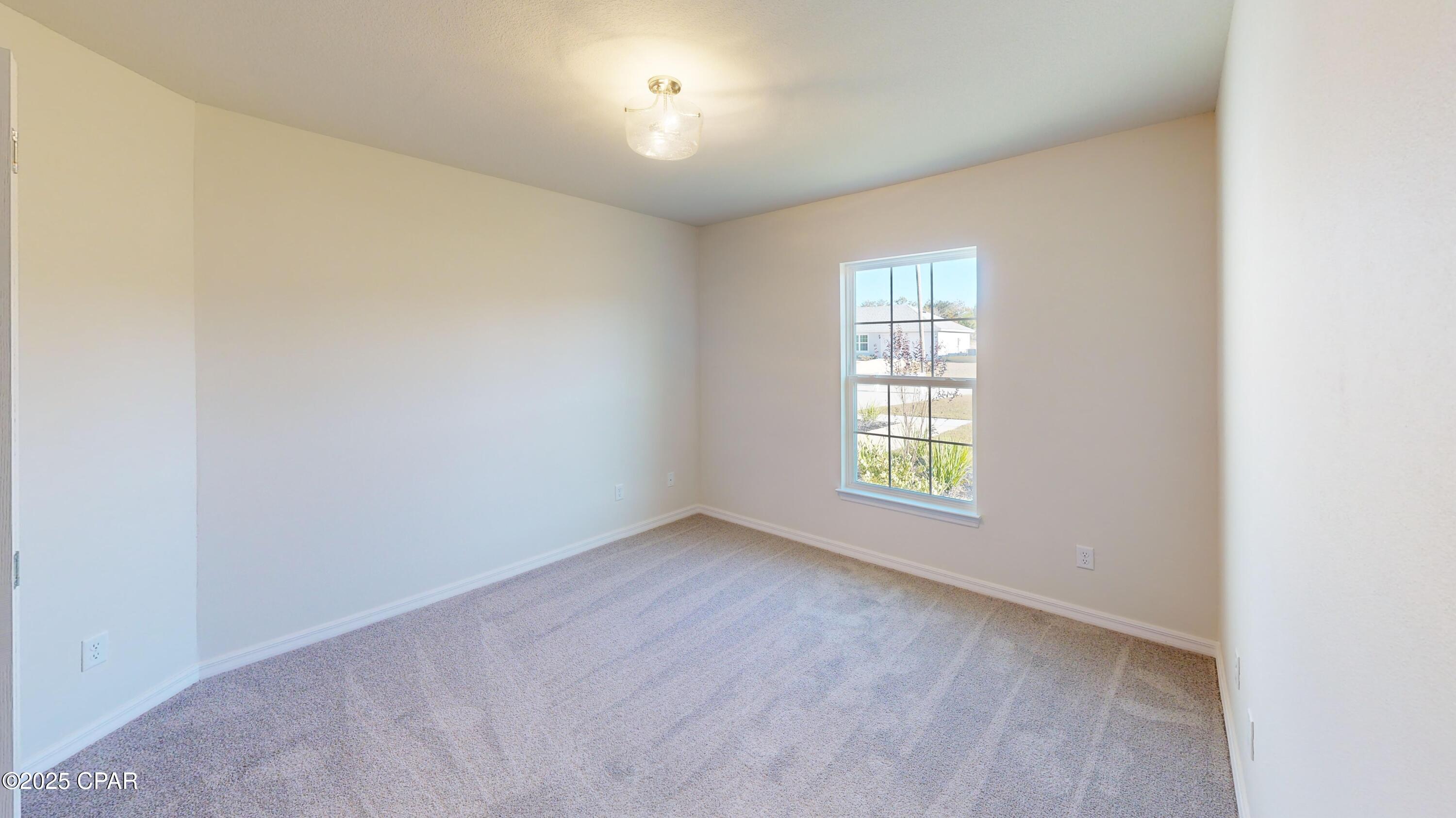 2212 Chase Street Chipley, FL 32428 - Photo 5 of 20