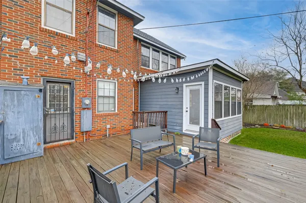 $3,250 | 2412 Oakdale Street, Houston, TX 77004