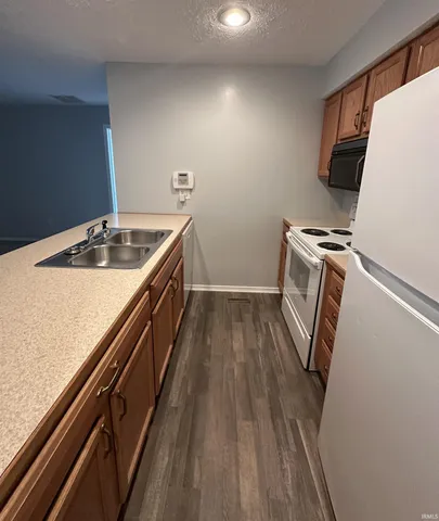 $159,000 | 1264 South College Mall Road, Bloomington, IN 47401