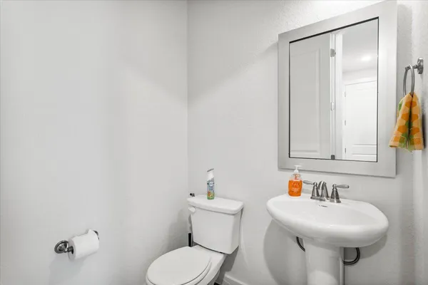 $2,400 | 849 Whitetail Drive, Round Rock, TX 78681