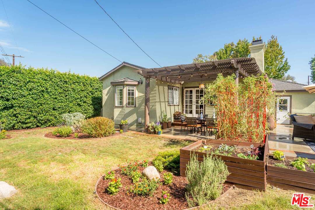 7418 Midfield Avenue Los Angeles, CA 90045 - Photo 27 of 28 a view of swimming pool with outdoor seating
