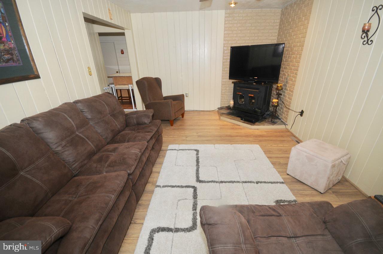 2615 County House Road Deptford, NJ 08096 - Photo 12 of 22 Family room