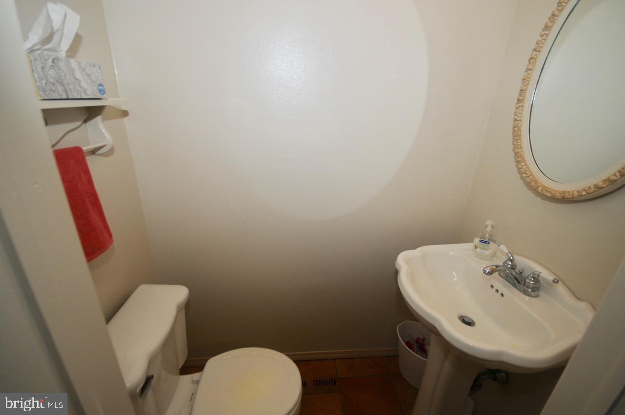 2615 County House Road Deptford, NJ 08096 - Photo 13 of 22 Half Bath