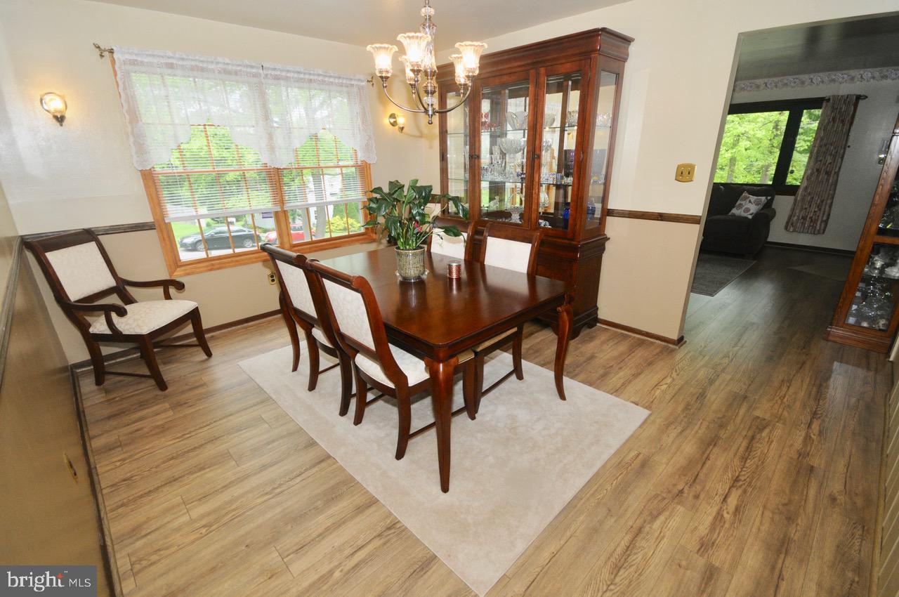 2615 County House Road Deptford, NJ 08096 - Photo 9 of 22 Ready for Dinner?