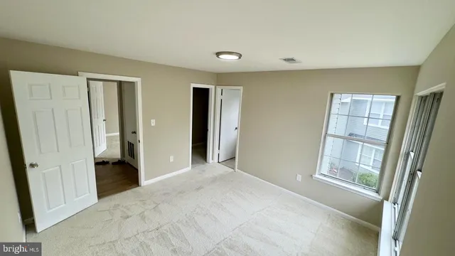 $2,200 | 8623 D Beekman Place, Alexandria, VA 22309