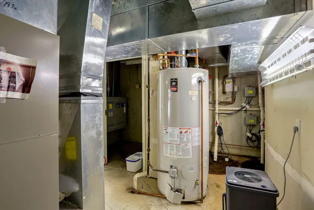 $6,500 | 504 East Church Street, Champaign, IL 61820