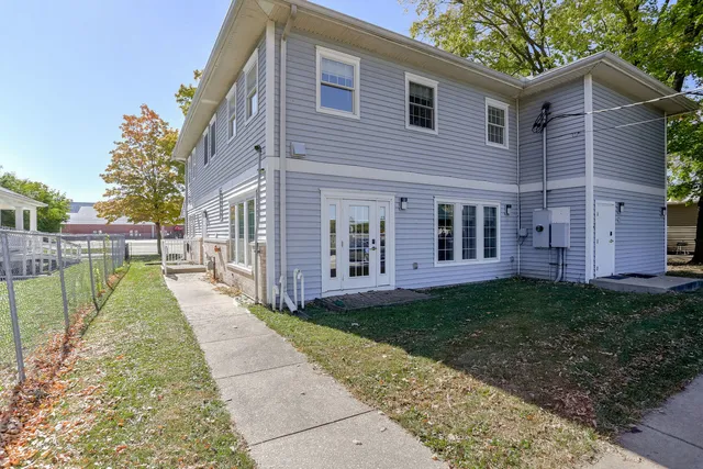 $6,500 | 504 East Church Street, Champaign, IL 61820