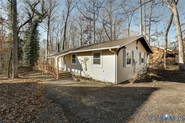 $285,000 | 106 Monroe Street, Locust Grove, VA 22508