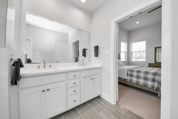 $2,750 | 506 West Donovan Street, Unit F, Houston, TX 77091