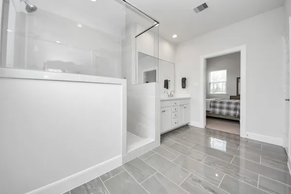 $2,750 | 506 West Donovan Street, Unit F, Houston, TX 77091