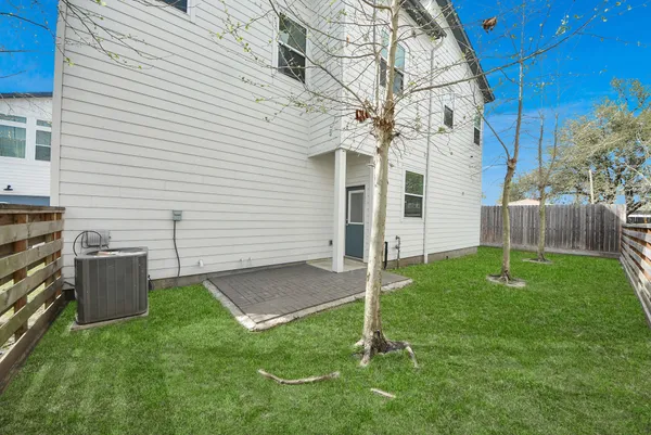 $2,750 | 506 West Donovan Street, Unit F, Houston, TX 77091