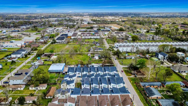 $2,750 | 506 West Donovan Street, Unit F, Houston, TX 77091