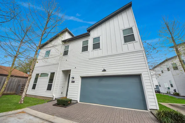 $2,750 | 506 West Donovan Street, Unit F, Houston, TX 77091