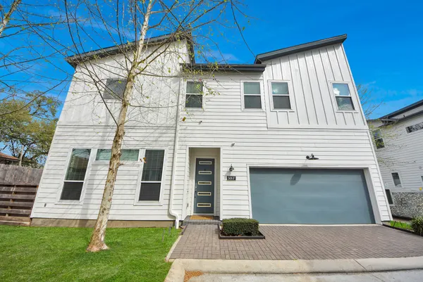 $2,750 | 506 West Donovan Street, Unit F, Houston, TX 77091